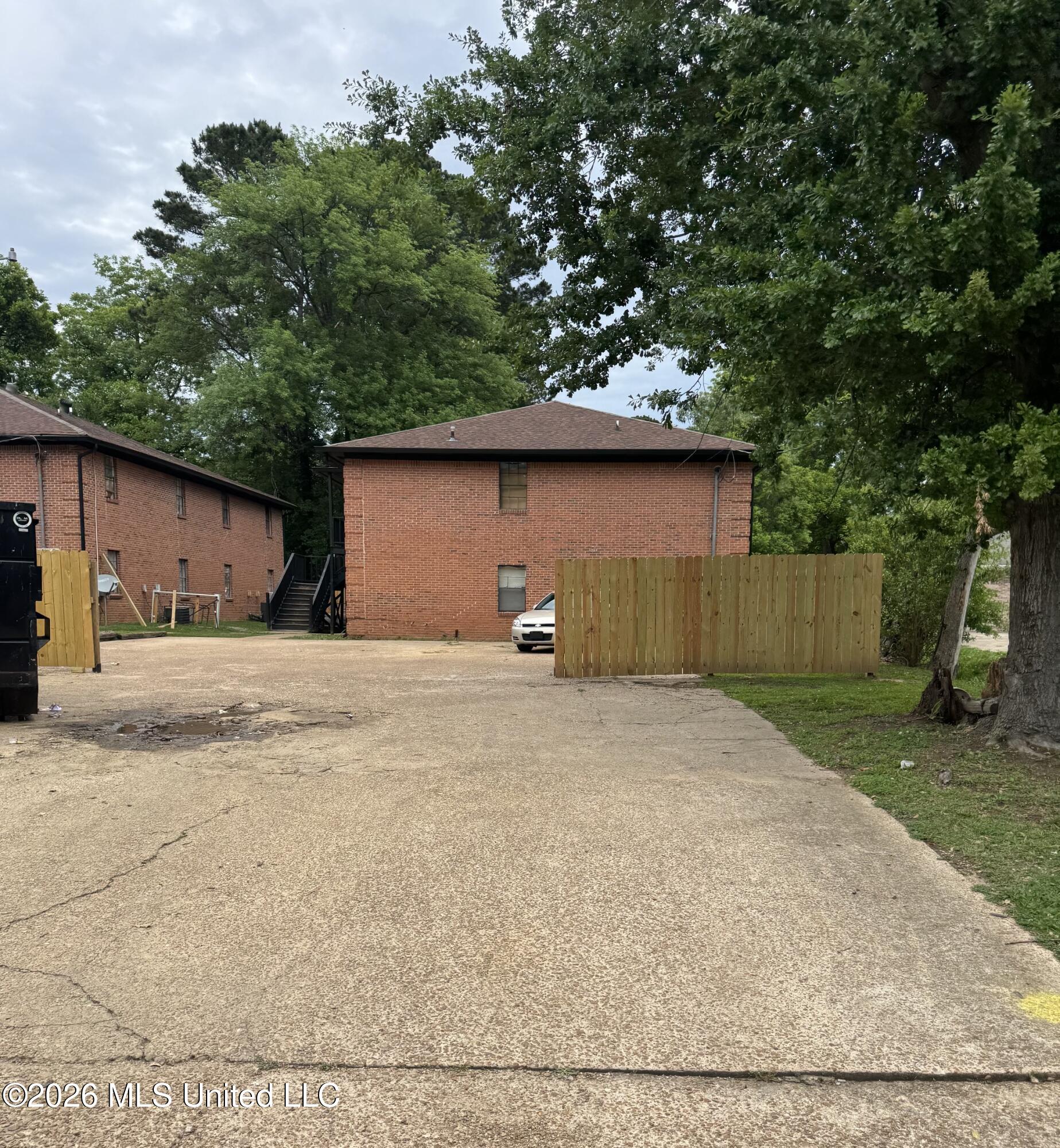 3352 Livingston Road Jackson, MS 39213 - Photo 2 of 2 IMG_8413