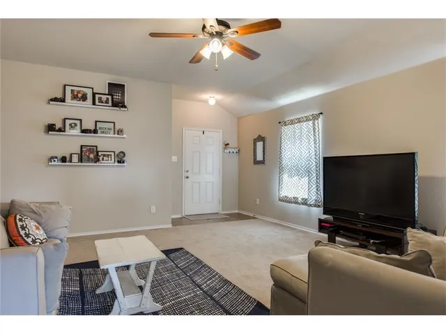 $1,850 | 478 Harding Lane, Lavon, TX 75166