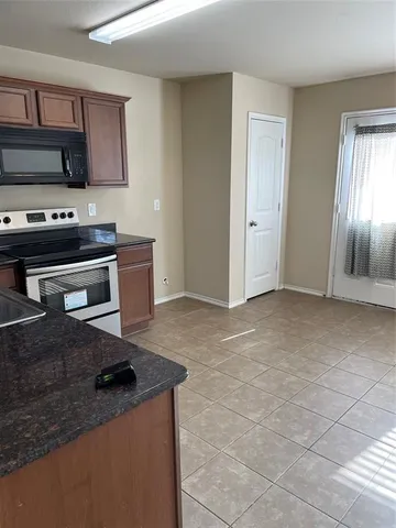 $1,850 | 478 Harding Lane, Lavon, TX 75166