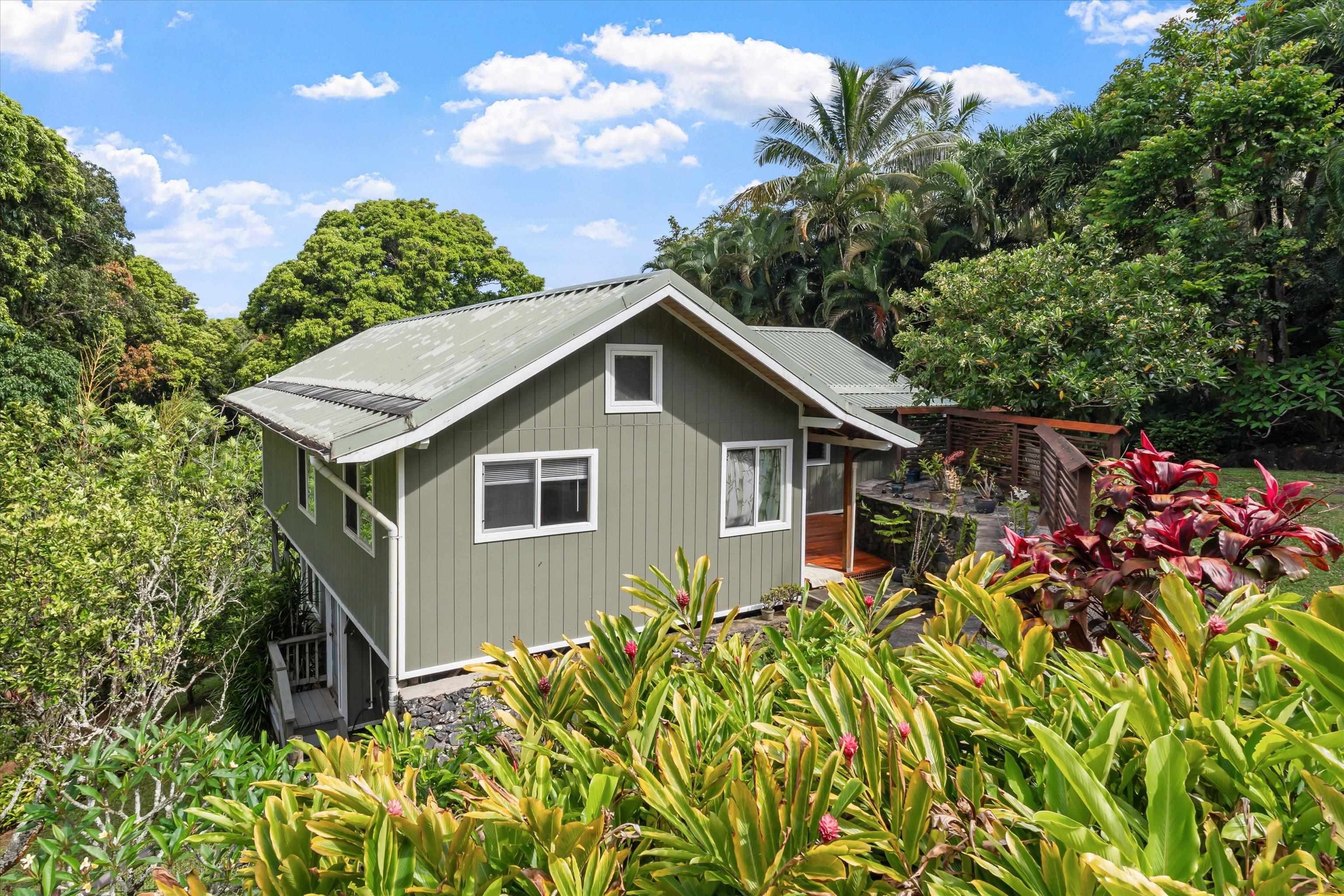 630 Hoolawa Road Haiku, HI 96708 - Photo 34 of 50
