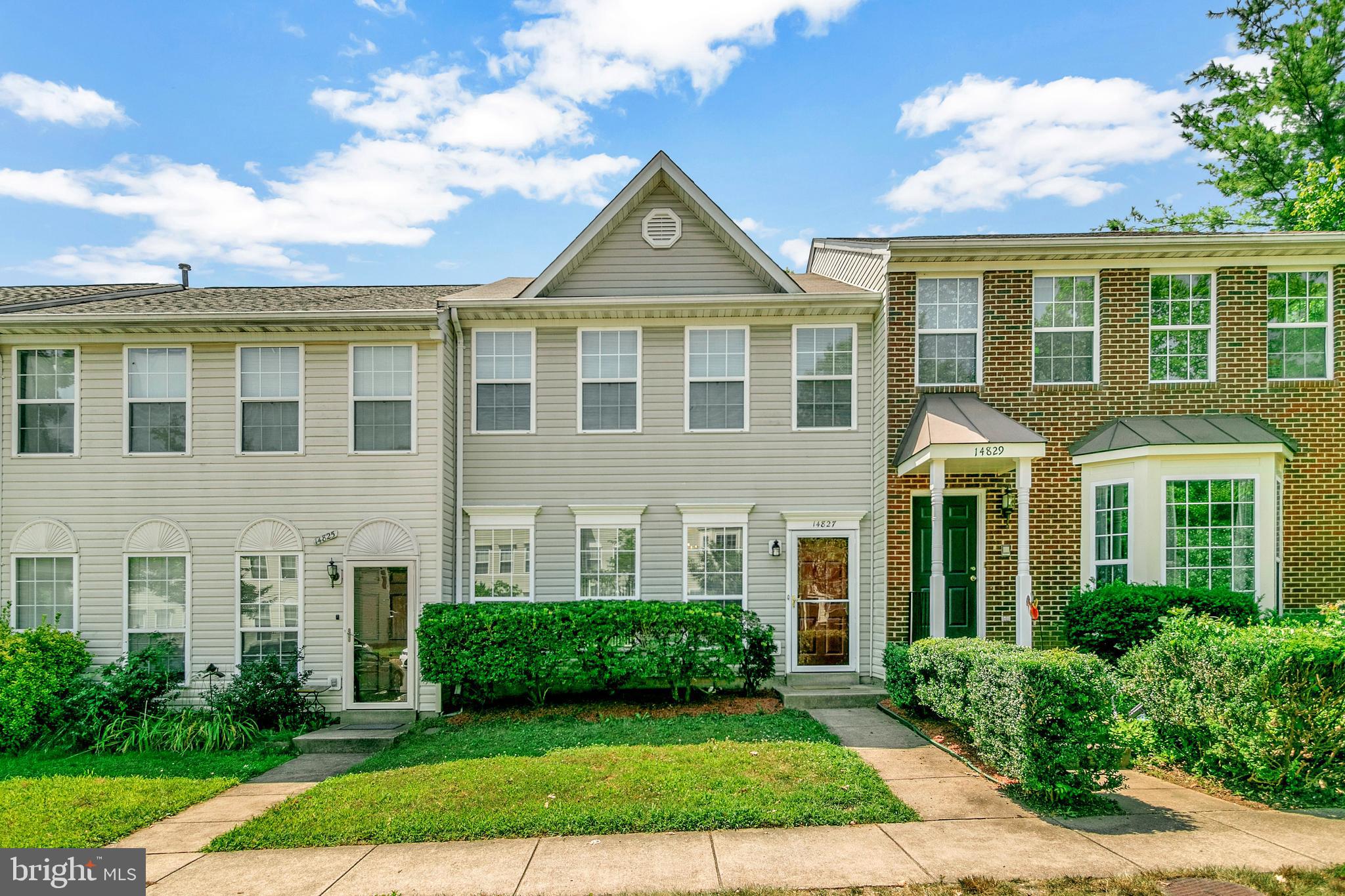 14827 Bolton Road Centreville, VA 20121 - Photo 1 of 32 Front view exterior Mian