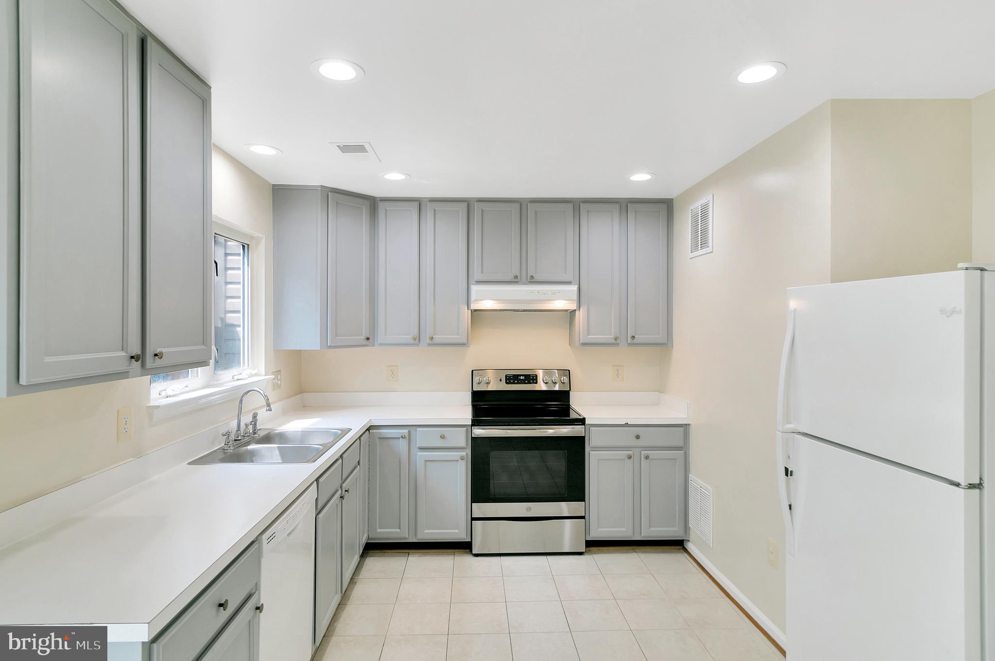 14827 Bolton Road Centreville, VA 20121 - Photo 10 of 32 Gallery Image 10