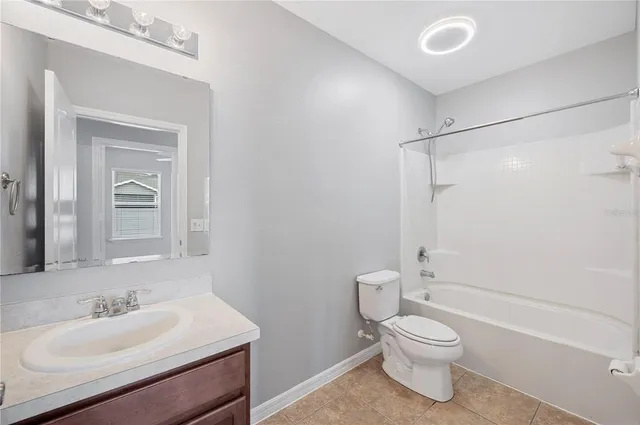 $318,900 | 6819 Glenbrook Drive, Lakeland, FL 33811