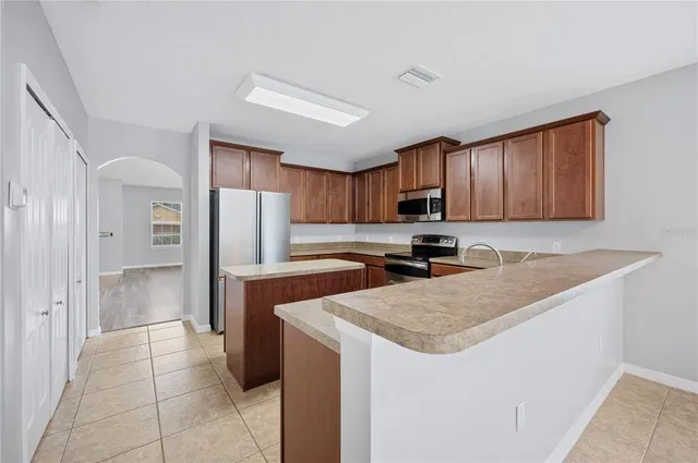 $318,900 | 6819 Glenbrook Drive, Lakeland, FL 33811