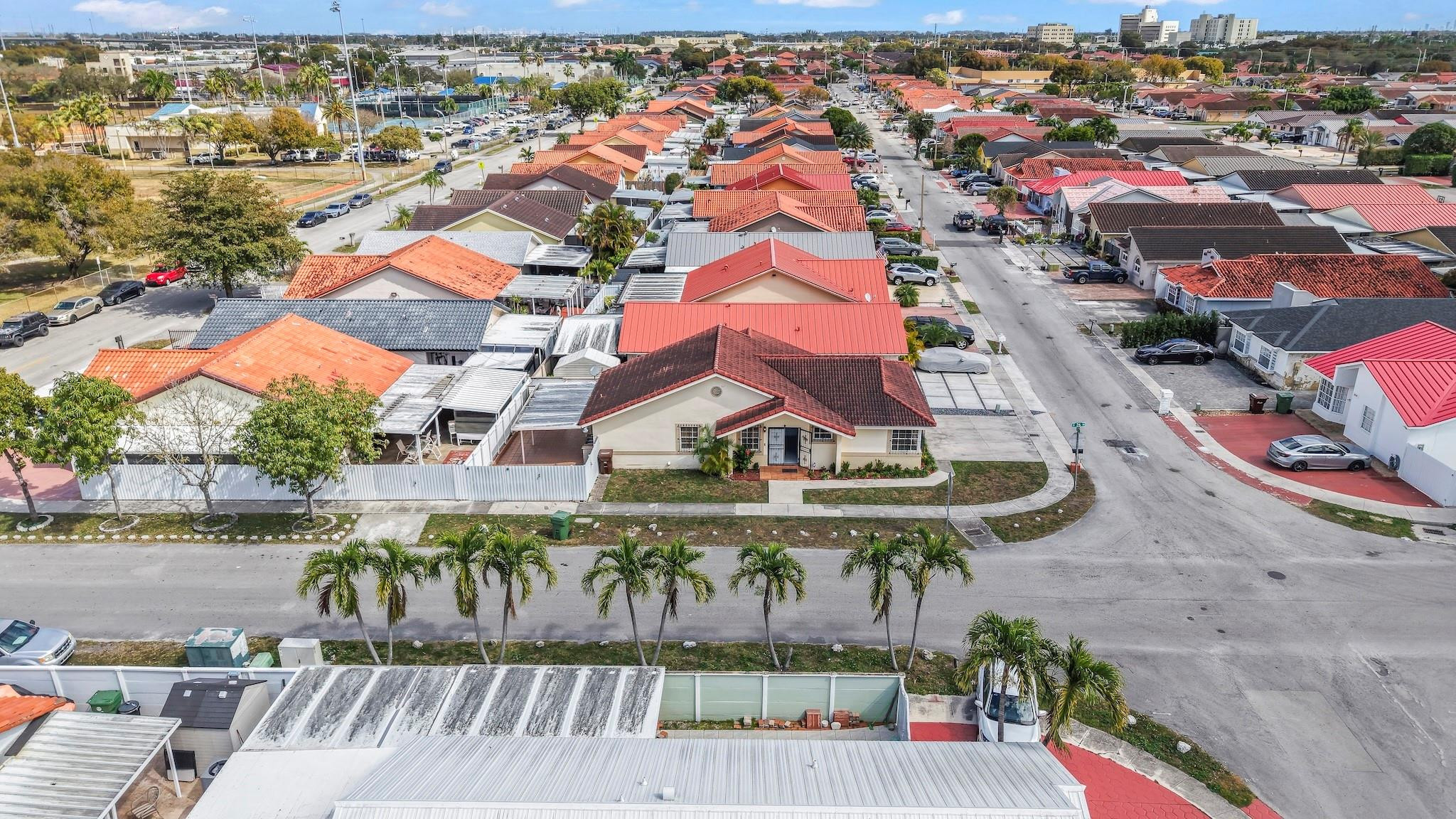 2597 West 73rd Place Hialeah, FL 33016 - Photo 13 of 40 Photo 13