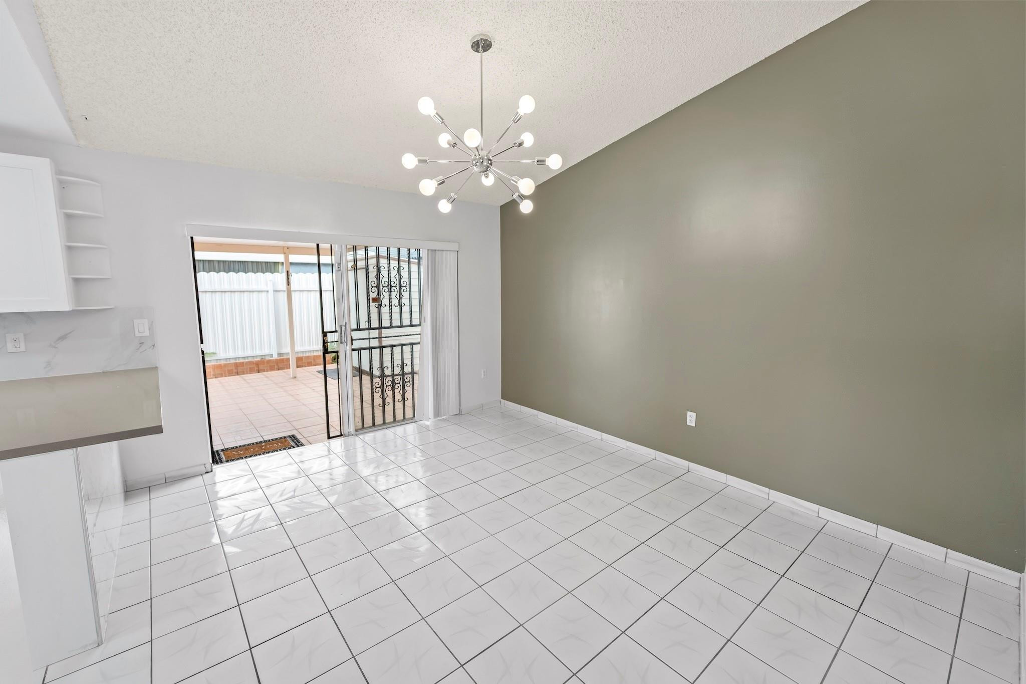 2597 West 73rd Place Hialeah, FL 33016 - Photo 14 of 40 Photo 14