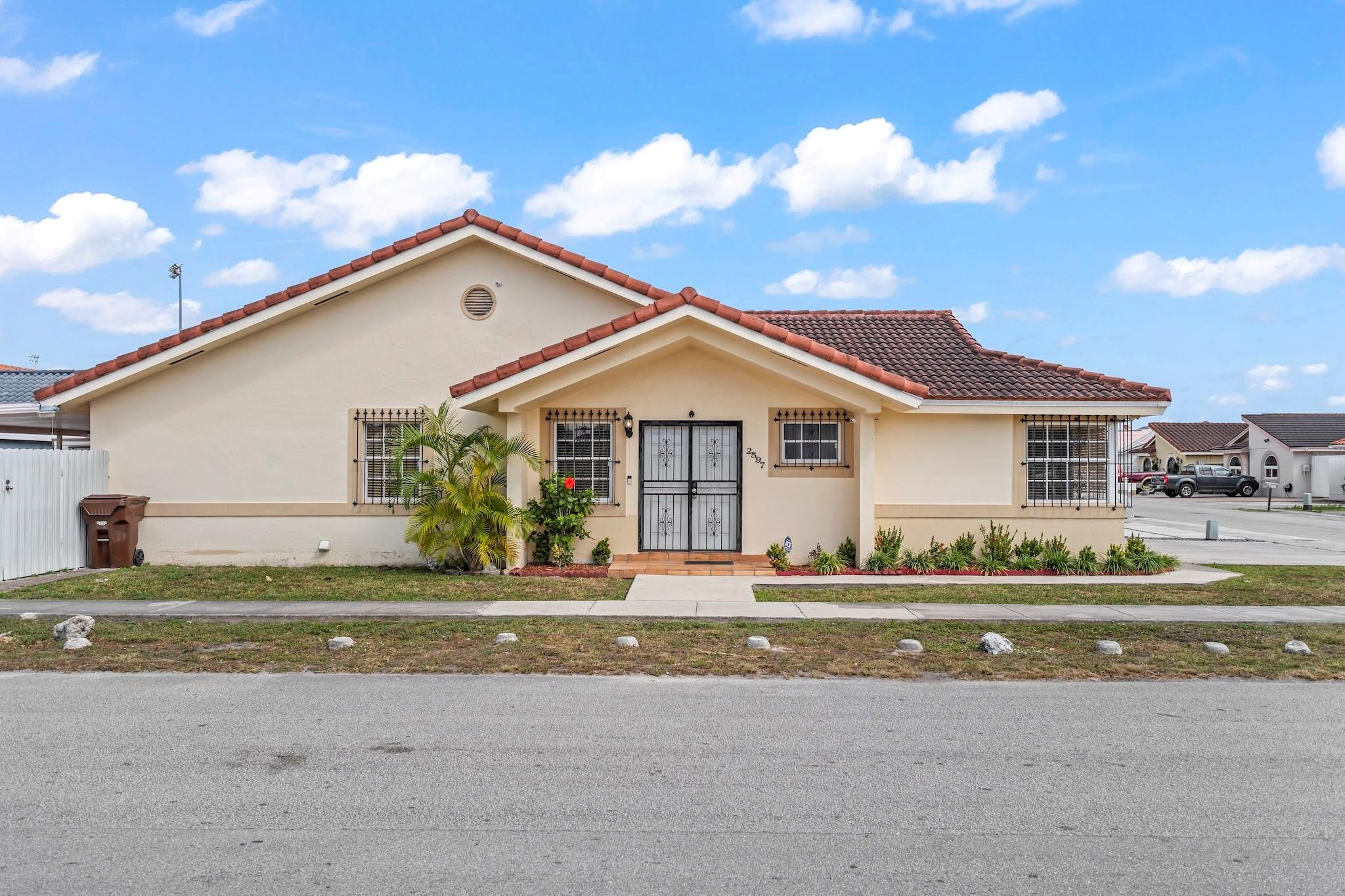 2597 West 73rd Place Hialeah, FL 33016 - Photo 2 of 40 Photo 2