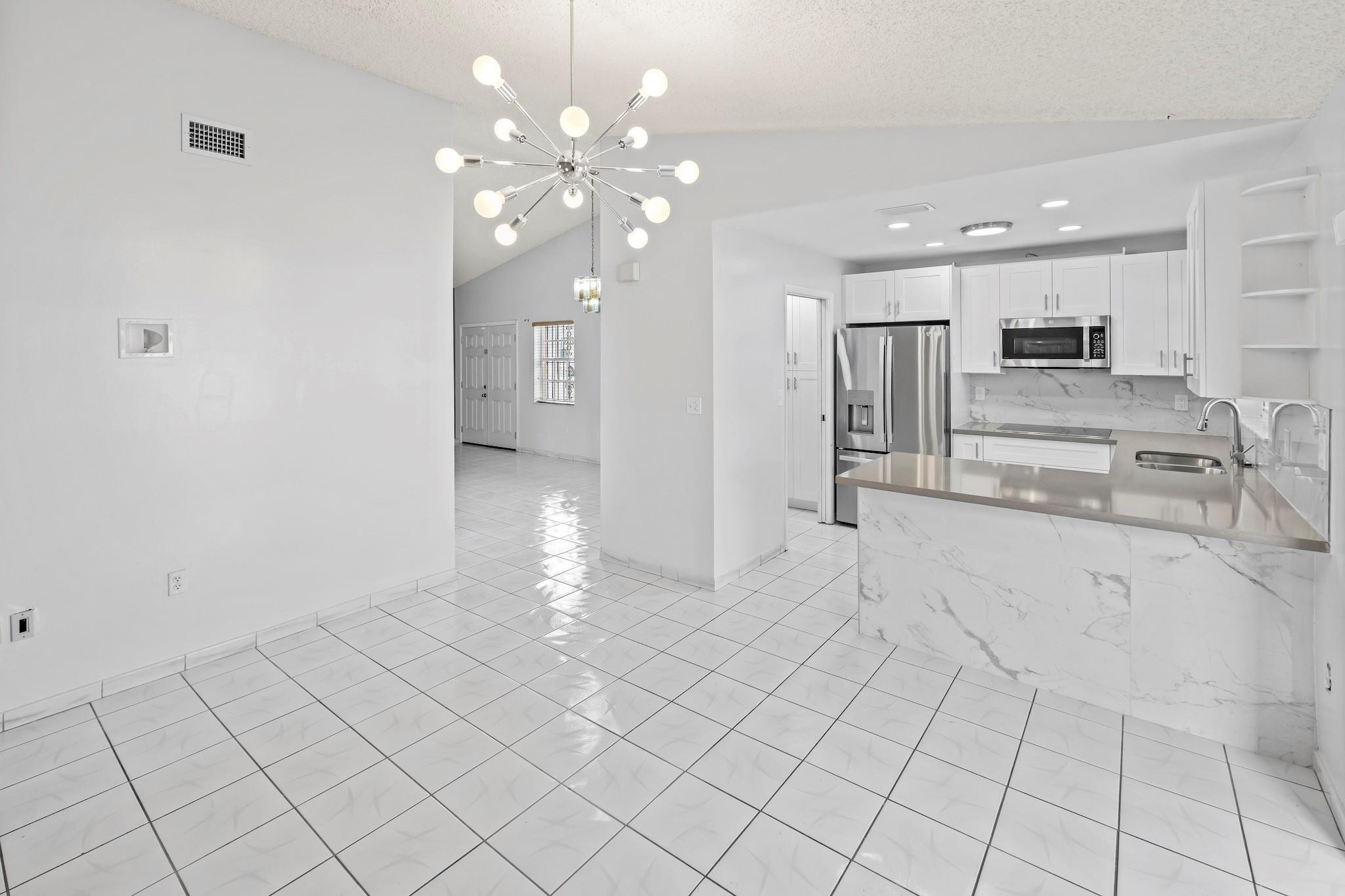 2597 West 73rd Place Hialeah, FL 33016 - Photo 21 of 40 Photo 21