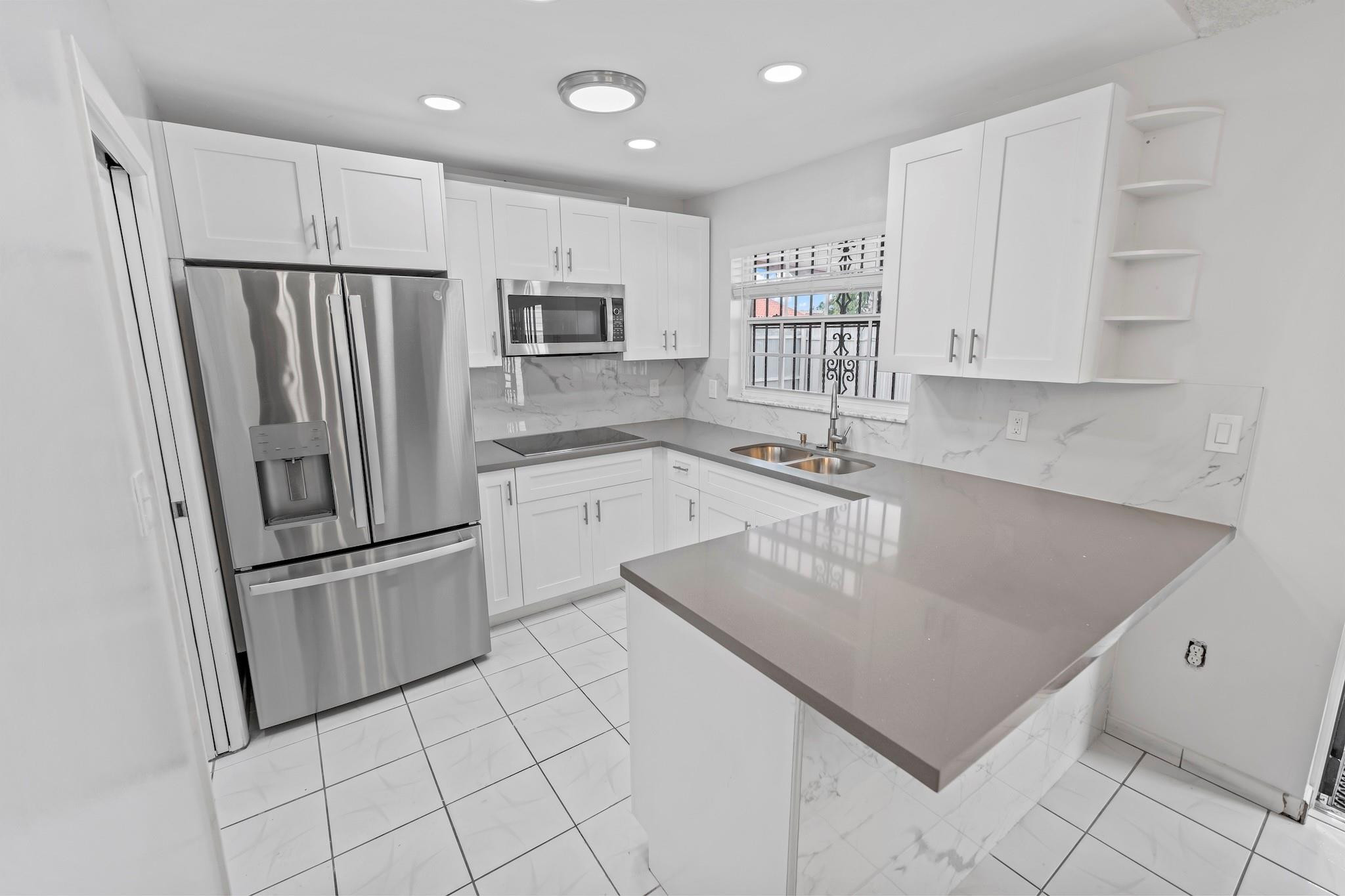2597 West 73rd Place Hialeah, FL 33016 - Photo 23 of 40 Photo 23