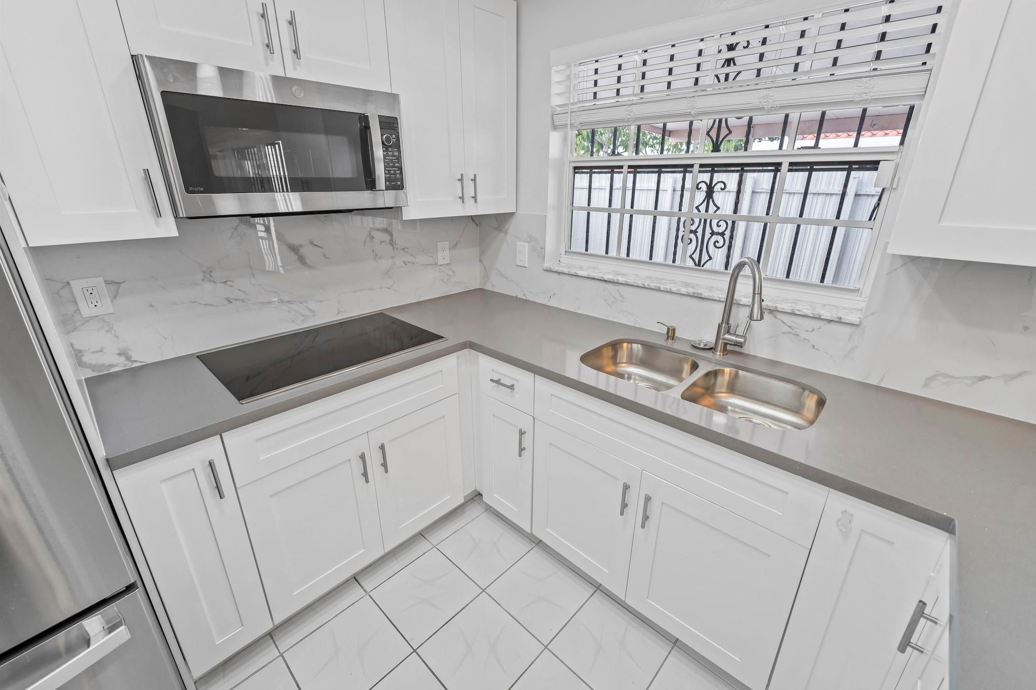 2597 West 73rd Place Hialeah, FL 33016 - Photo 25 of 40 Photo 25