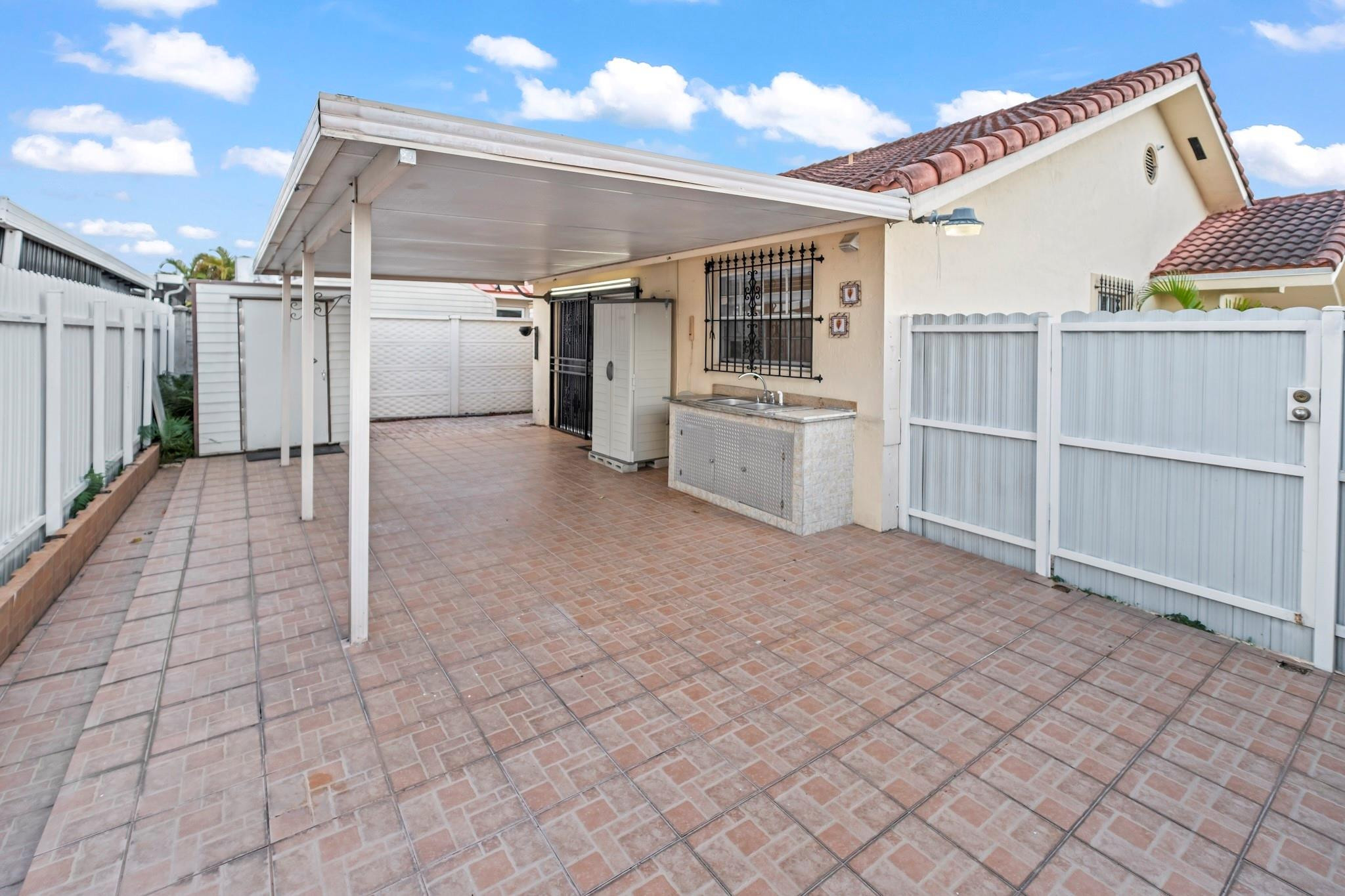2597 West 73rd Place Hialeah, FL 33016 - Photo 39 of 40 Photo 39