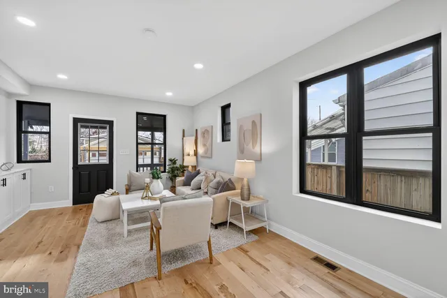 $1,124,000 | 4017 14th Street Northwest, Washington, DC 20011