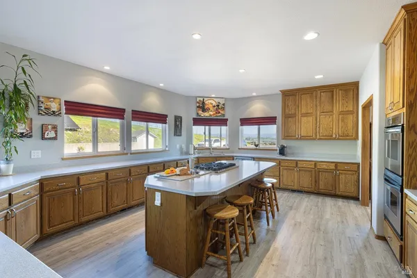 $9,975,000 | 5933 Haire Lane, Sonoma, CA 95476
