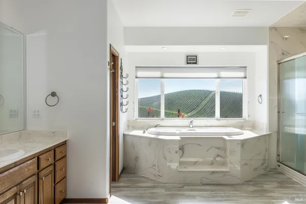 $9,975,000 | 5933 Haire Lane, Sonoma, CA 95476