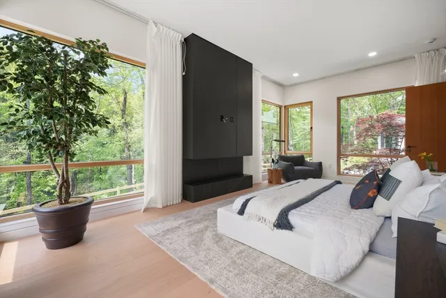 $7,850,000 | 12 Robin Road, Weston, MA 02493