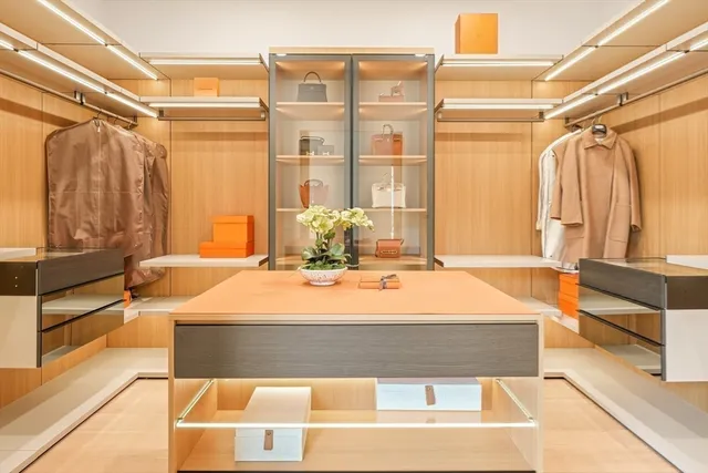 $7,850,000 | 12 Robin Road, Weston, MA 02493