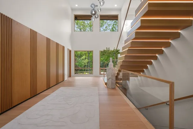 $7,850,000 | 12 Robin Road, Weston, MA 02493