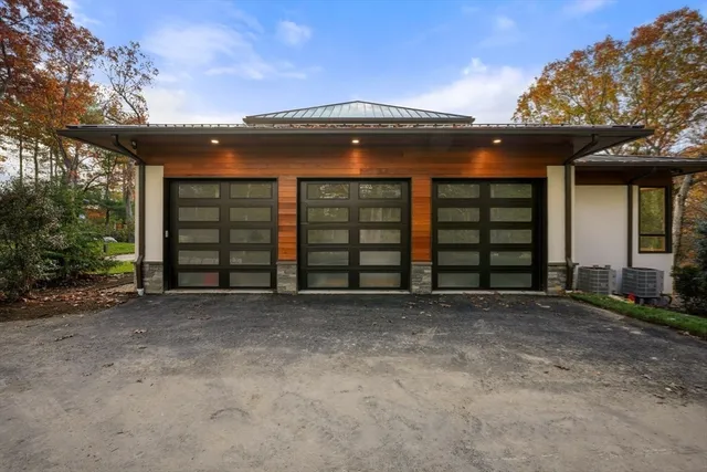 $7,850,000 | 12 Robin Road, Weston, MA 02493