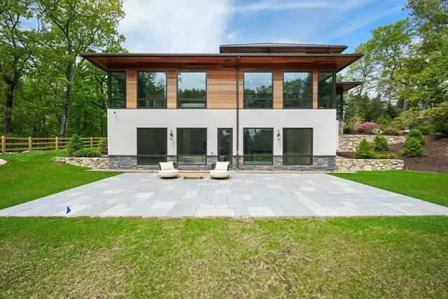 $7,850,000 | 12 Robin Road, Weston, MA 02493