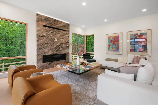 $7,850,000 | 12 Robin Road, Weston, MA 02493