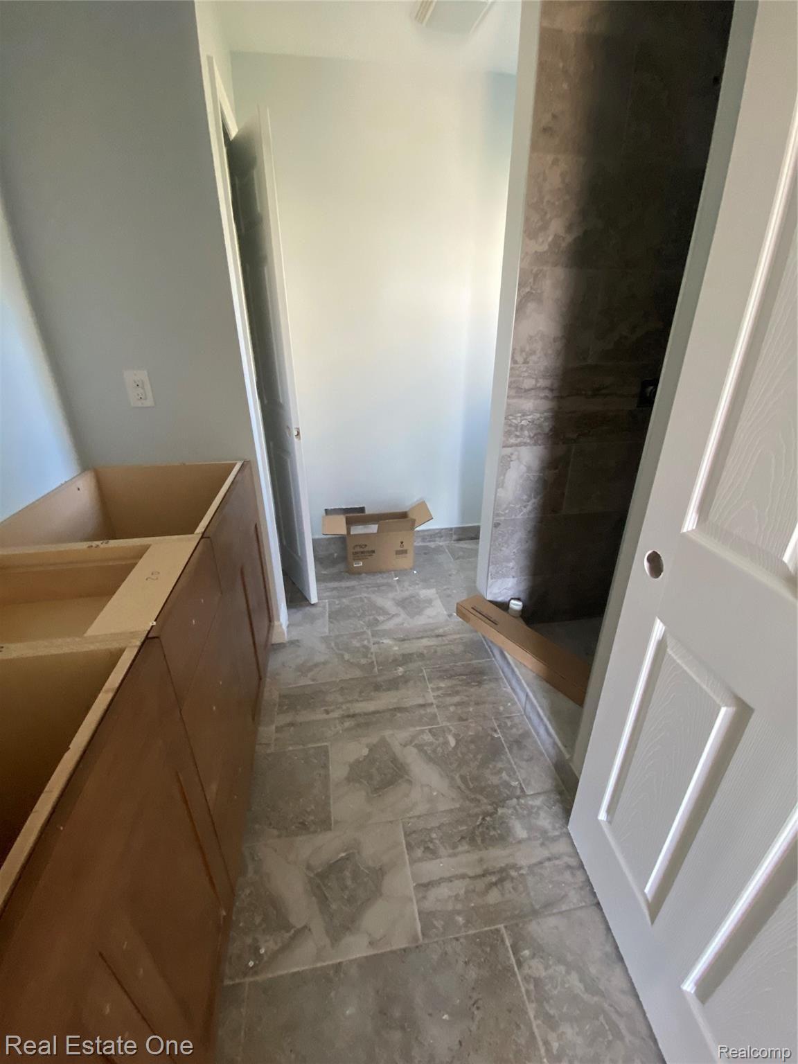 607 6th Street Fenton, MI 48430 - Photo 16 of 20 MASTER BATHROOM W/DUAL SINKS*SELECT YOUR OWN CERAMIC, CABINETS & GRANITE*