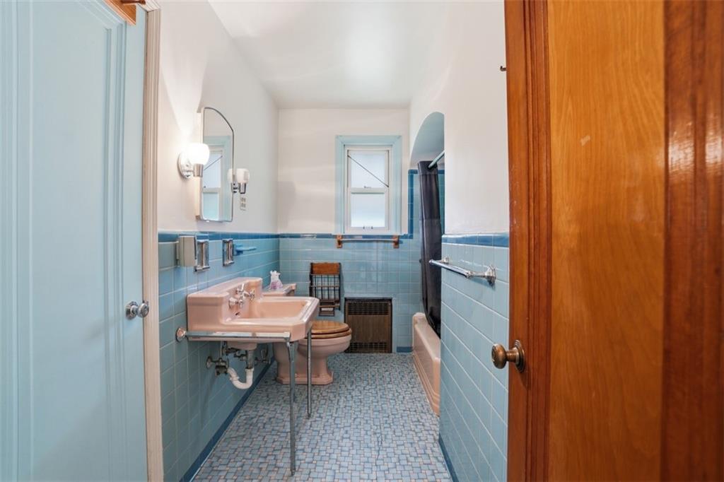 127 Amelia Street McKees Rocks, PA 15136 - Photo 16 of 29 Gallery Image 16