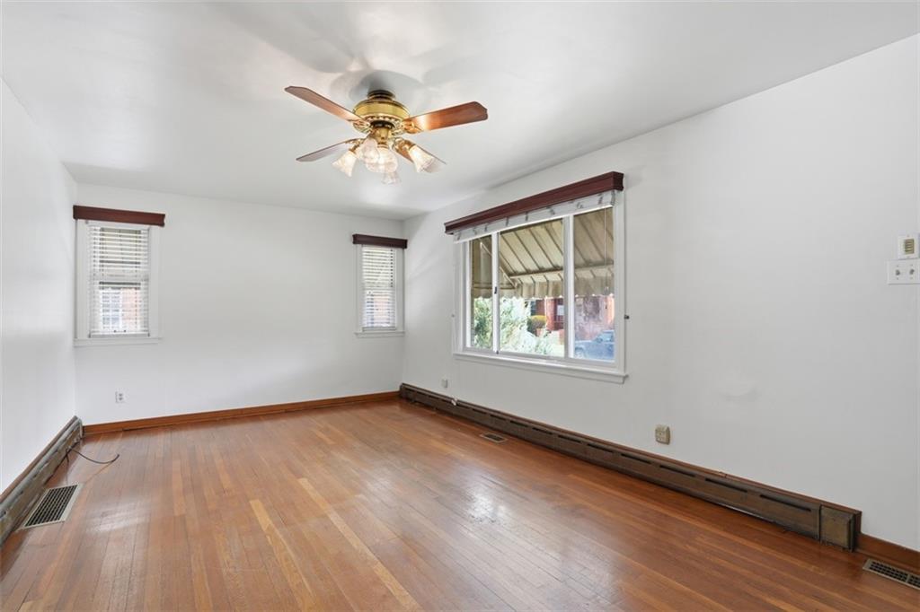 127 Amelia Street McKees Rocks, PA 15136 - Photo 3 of 29 Gallery Image 3