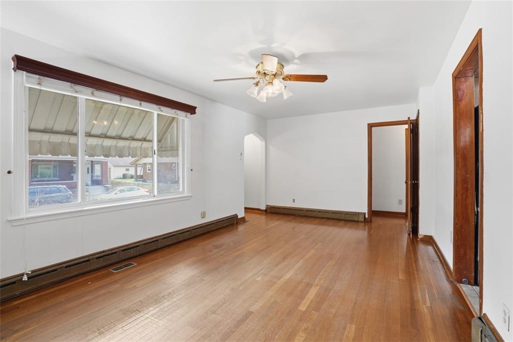 127 Amelia Street McKees Rocks, PA 15136 - Photo 4 of 29 Gallery Image 4