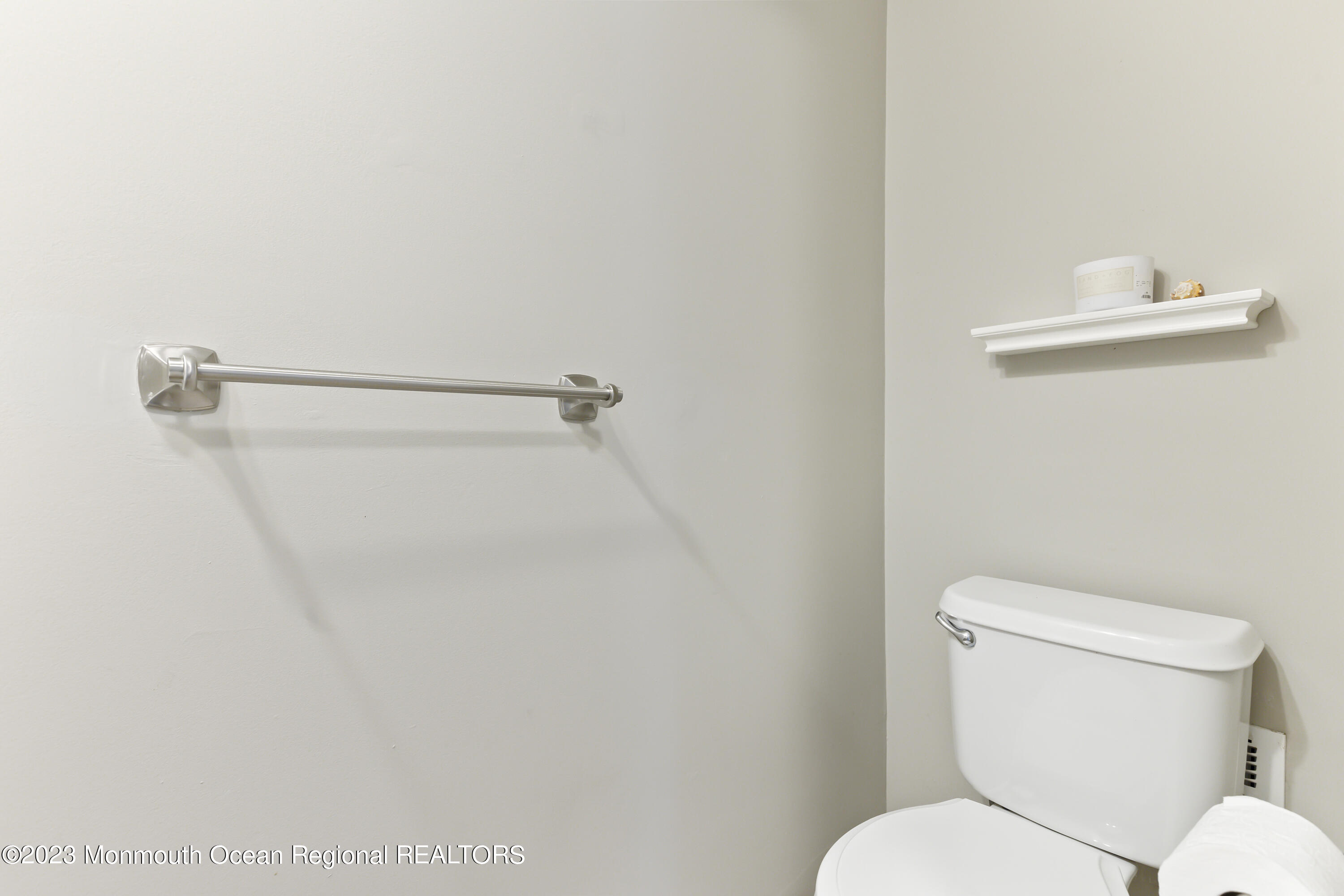 59 Saxton Road Farmingdale, NJ 07727 - Photo 8 of 30 8V7A9565