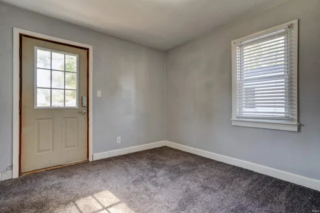 $114,900 | 1615 Ravenswood Drive, Evansville, IN 47714