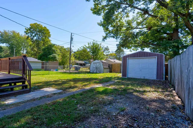 $114,900 | 1615 Ravenswood Drive, Evansville, IN 47714