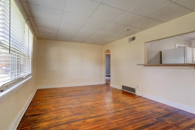 $114,900 | 1615 Ravenswood Drive, Evansville, IN 47714