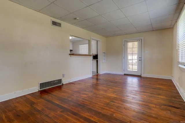 $114,900 | 1615 Ravenswood Drive, Evansville, IN 47714