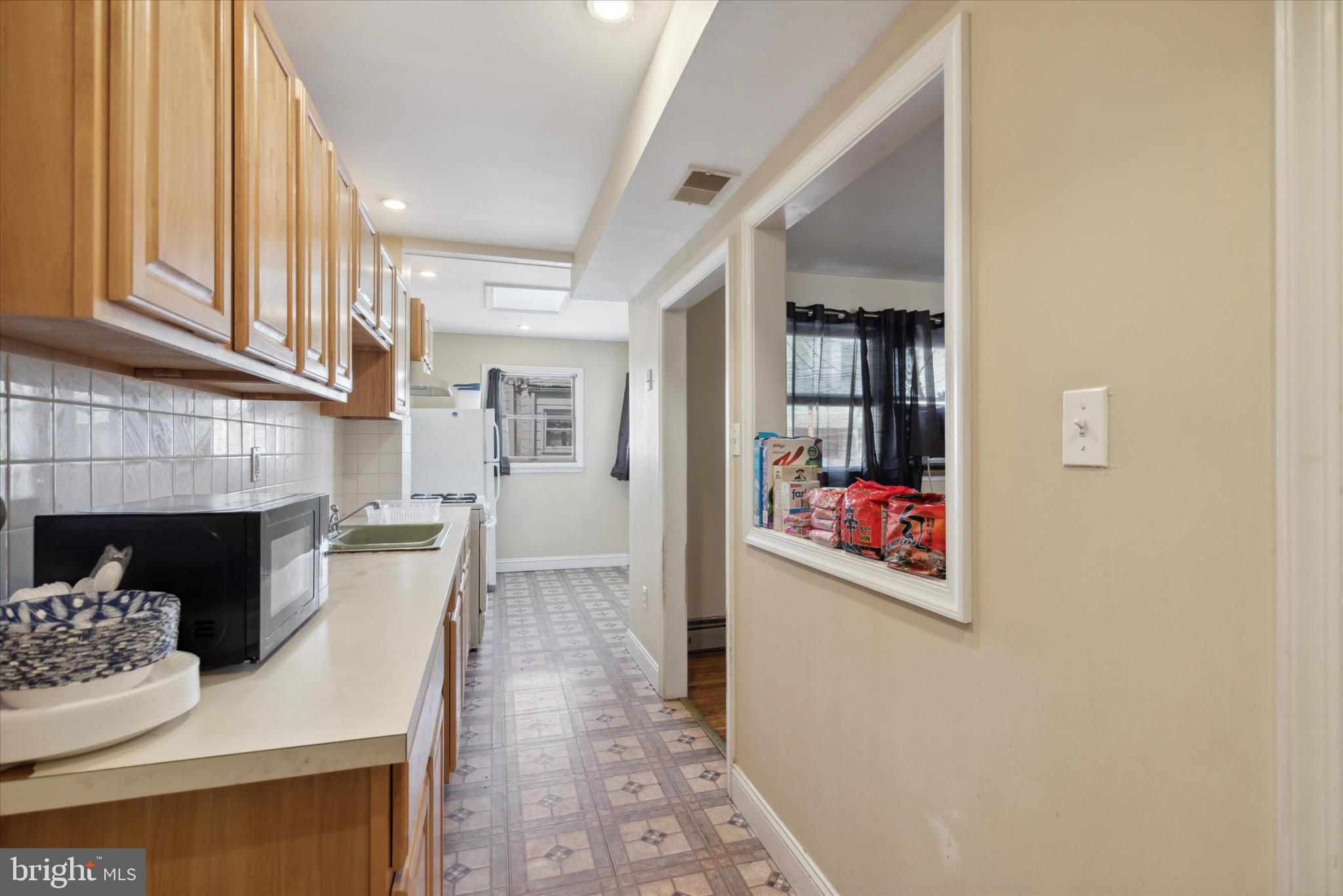 520 Littlecroft Road Upper Darby, PA 19082 - Photo 13 of 24
