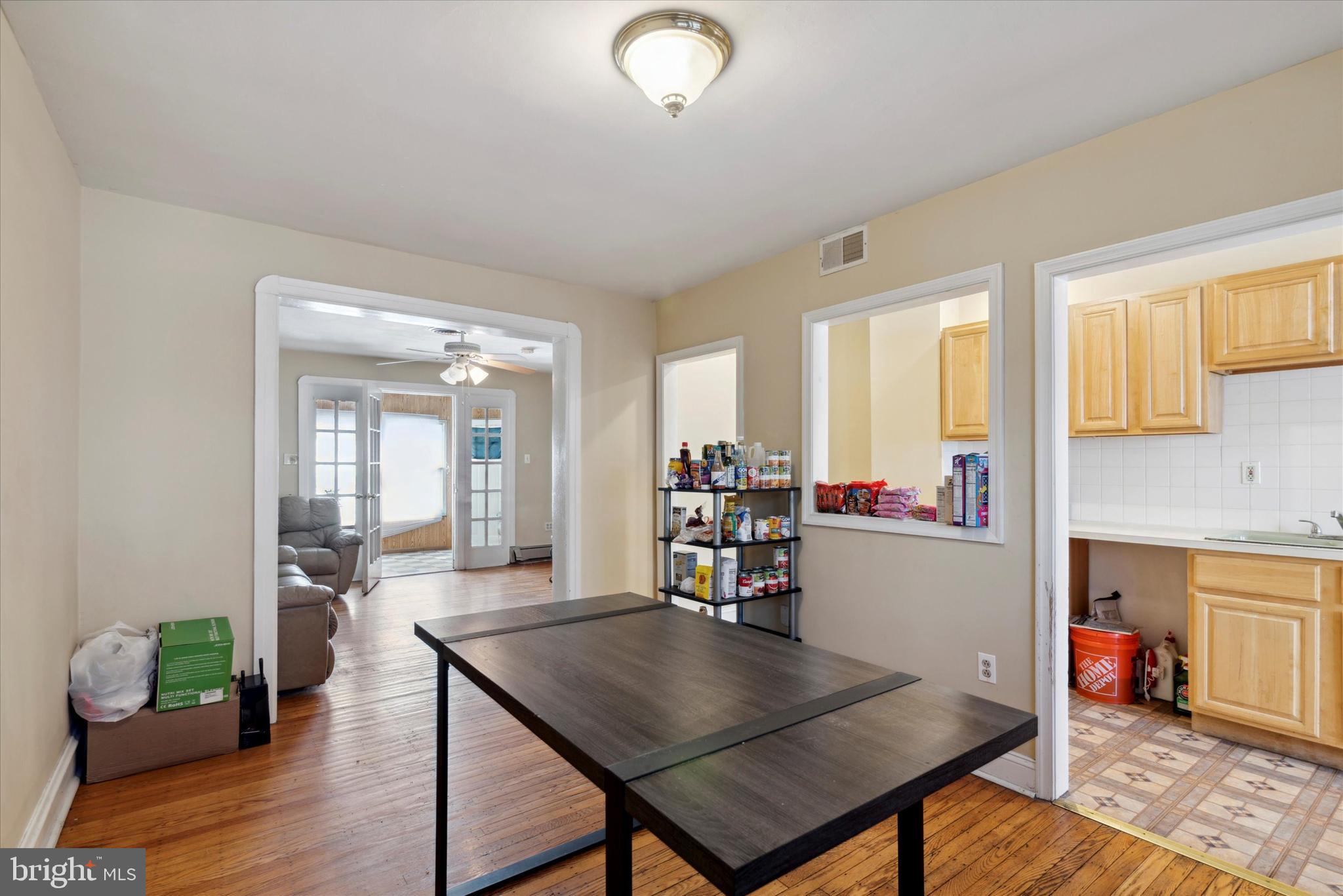520 Littlecroft Road Upper Darby, PA 19082 - Photo 9 of 24