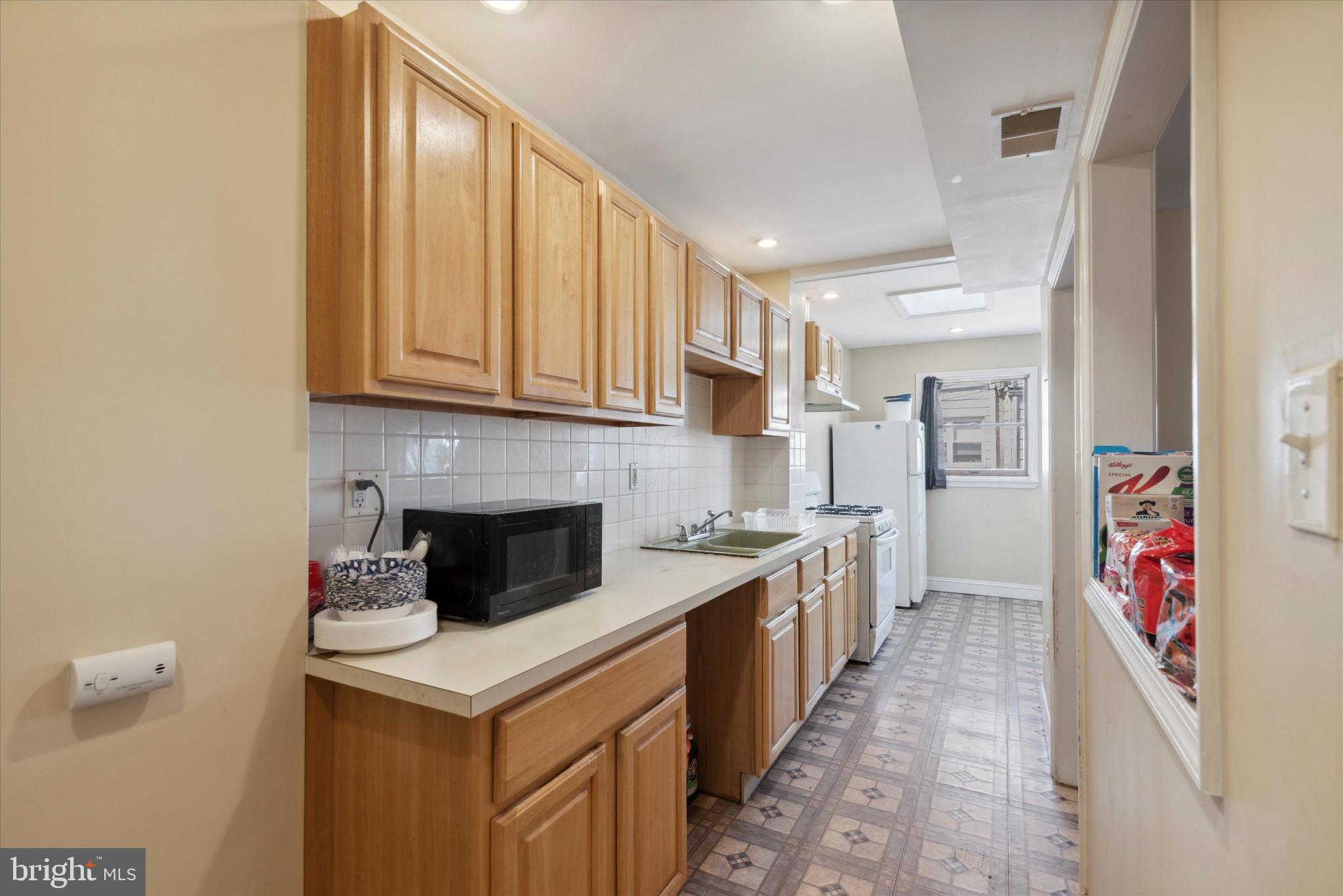 520 Littlecroft Road Upper Darby, PA 19082 - Photo 10 of 24