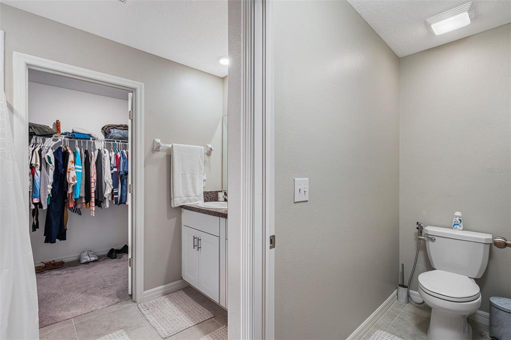 9708 Lemon Drop Loop Ruskin, FL 33573 - Photo 33 of 49 Gallery Image 33