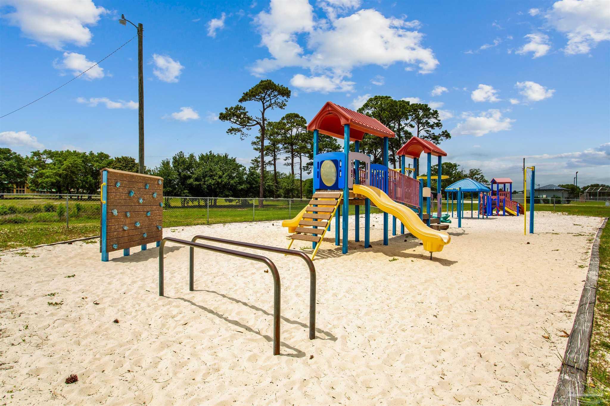 2526 Cove Road Navarre, FL 32566 - Photo 38 of 46