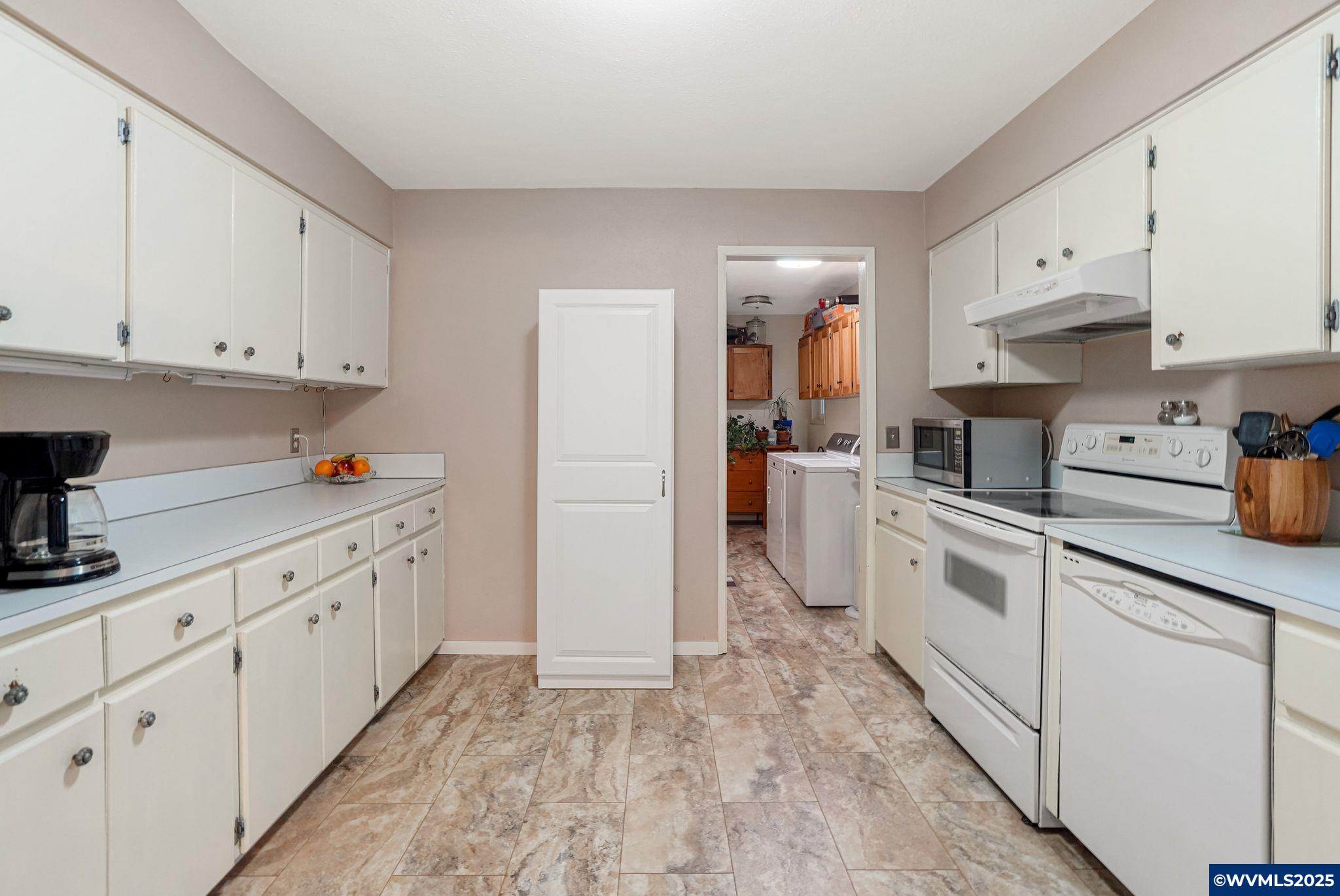 825 Southwest Walnut Street Albany, OR 97321 - Photo 15 of 37