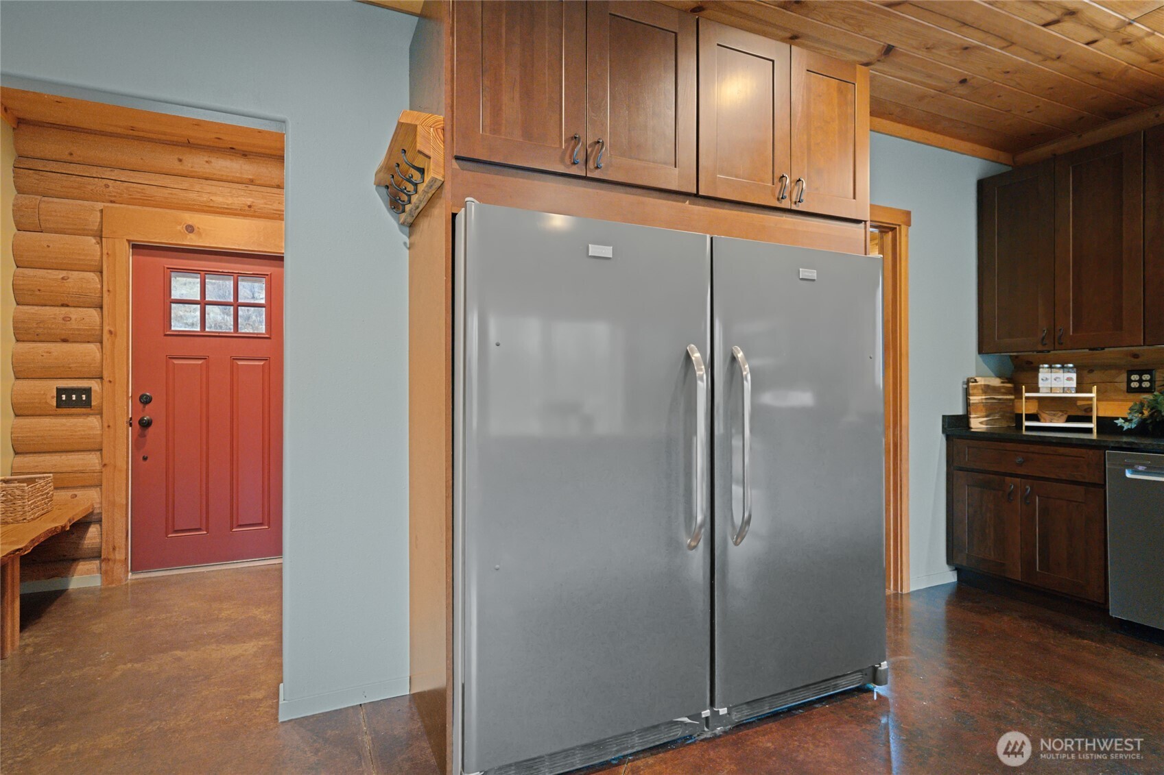 244 Howling Moon Lane Chelan, WA 98816 - Photo 15 of 36