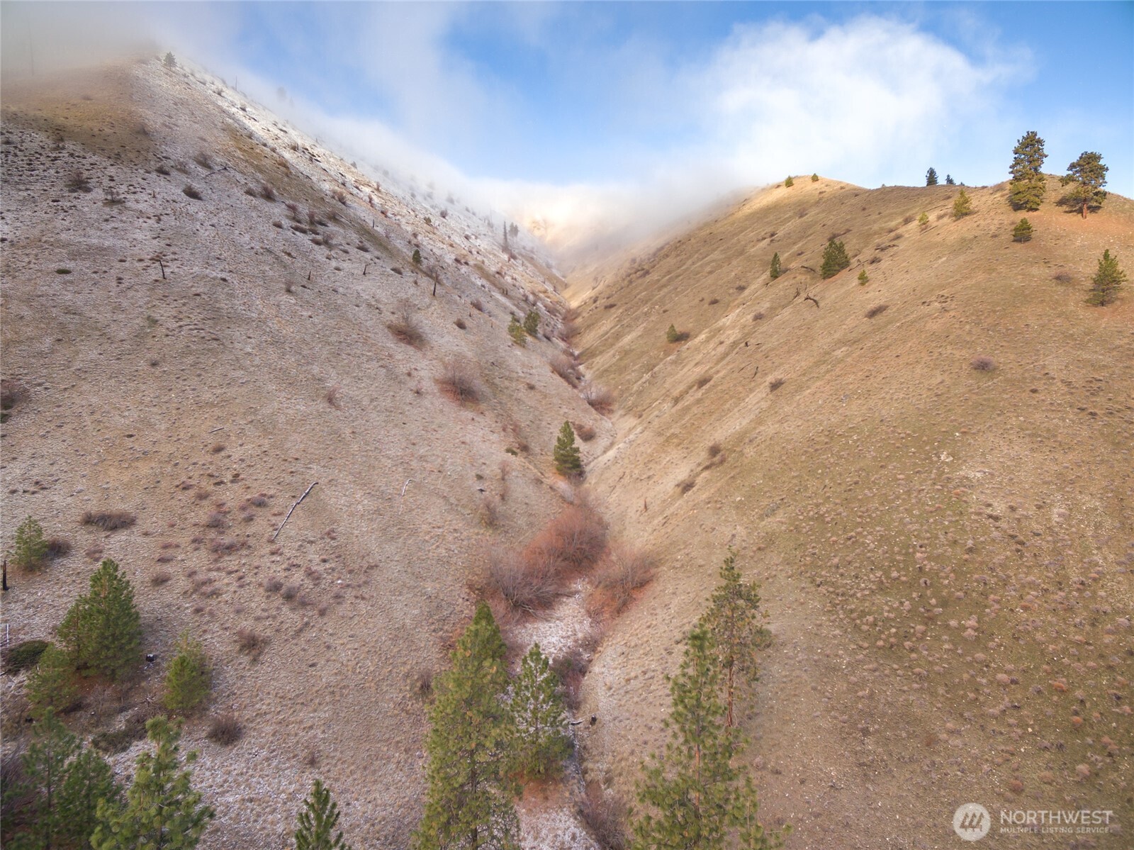 244 Howling Moon Lane Chelan, WA 98816 - Photo 26 of 36