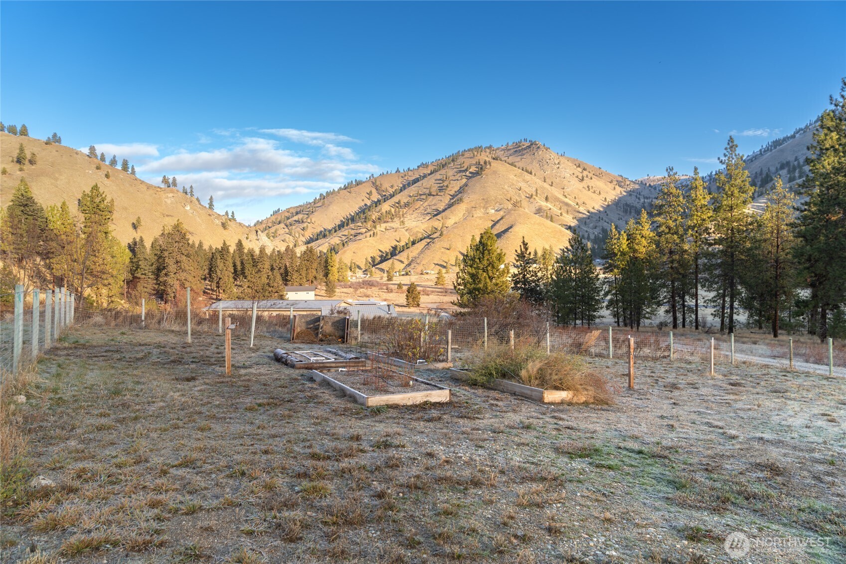 244 Howling Moon Lane Chelan, WA 98816 - Photo 30 of 36