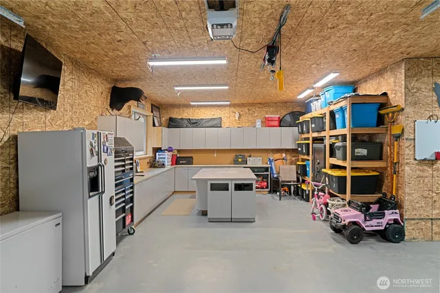 $569,900 | 244 Howling Moon Lane, Chelan, WA 98816