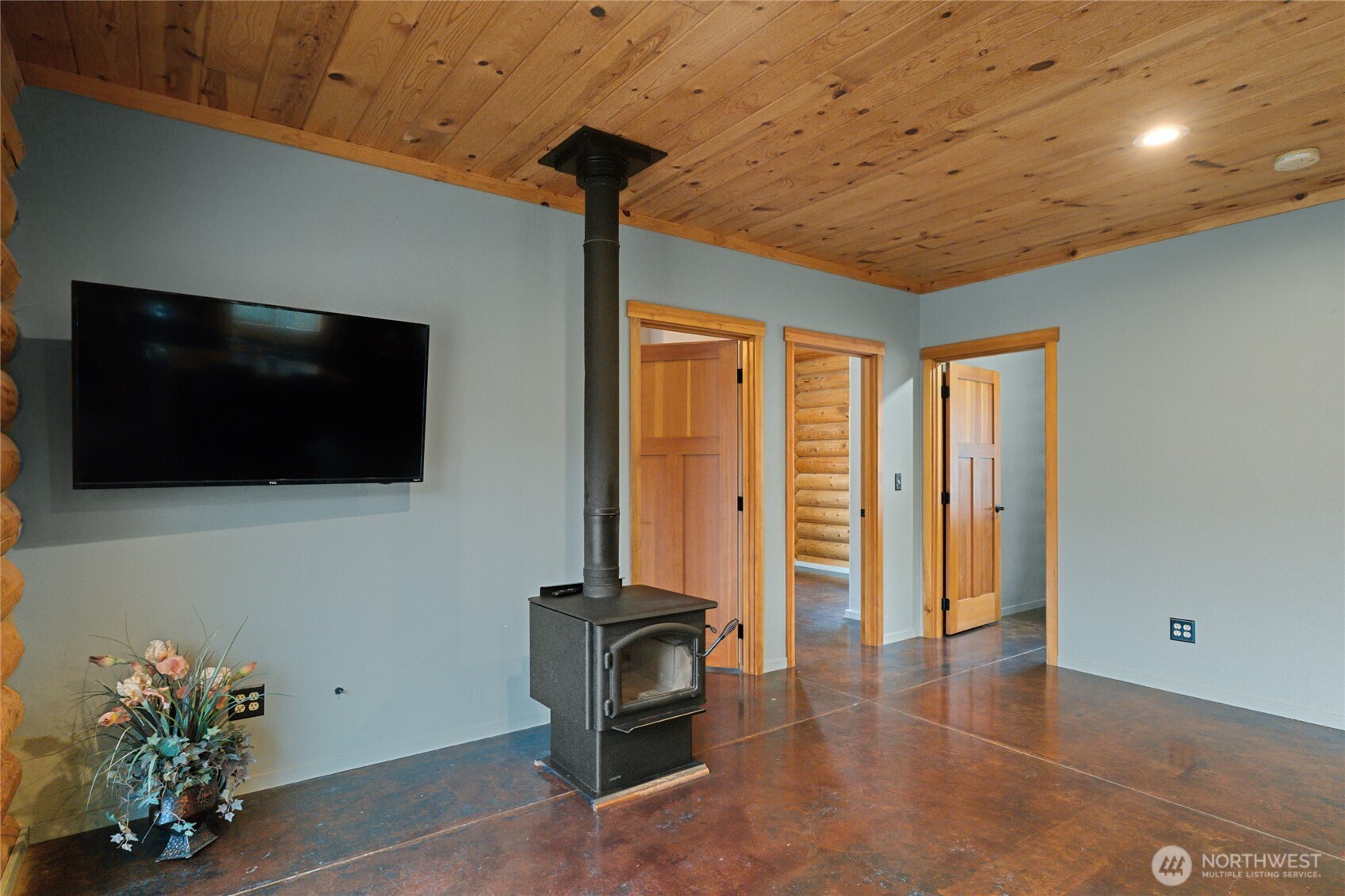 244 Howling Moon Lane Chelan, WA 98816 - Photo 6 of 36