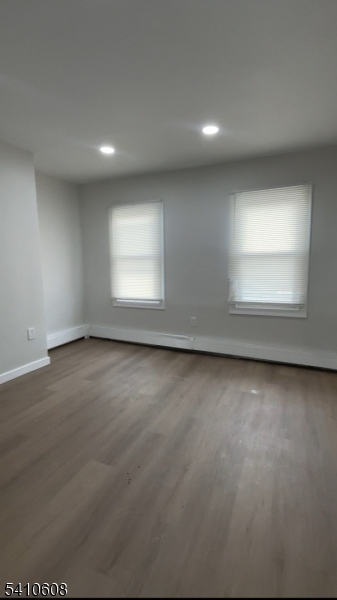 178 3rd Street Elizabeth Port, NJ 07206 - Photo 4 of 5