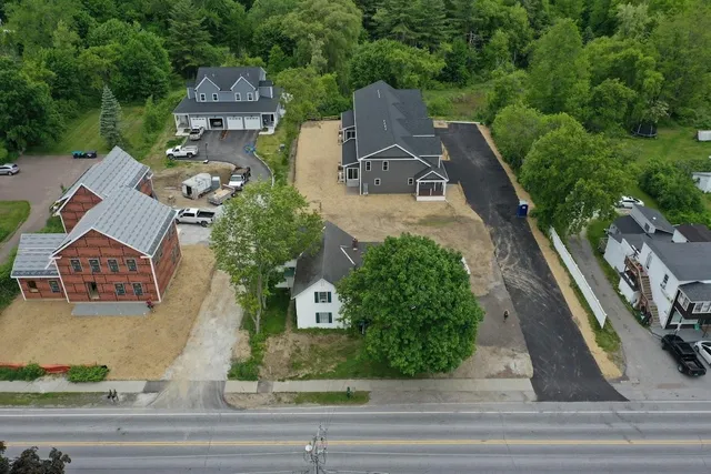 $549,900 | 925 Falls Road, Unit 3, Shelburne, VT 05482