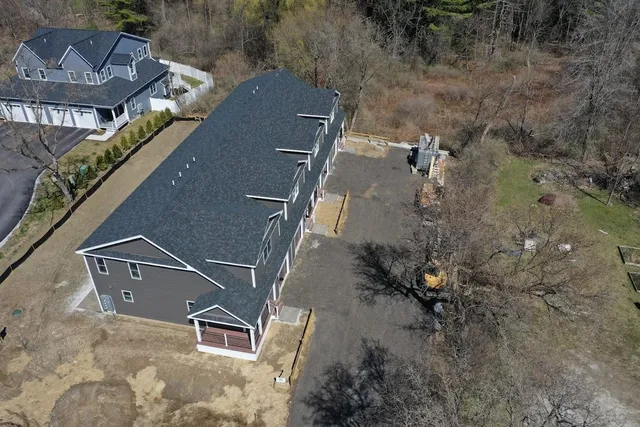 $549,900 | 925 Falls Road, Unit 3, Shelburne, VT 05482