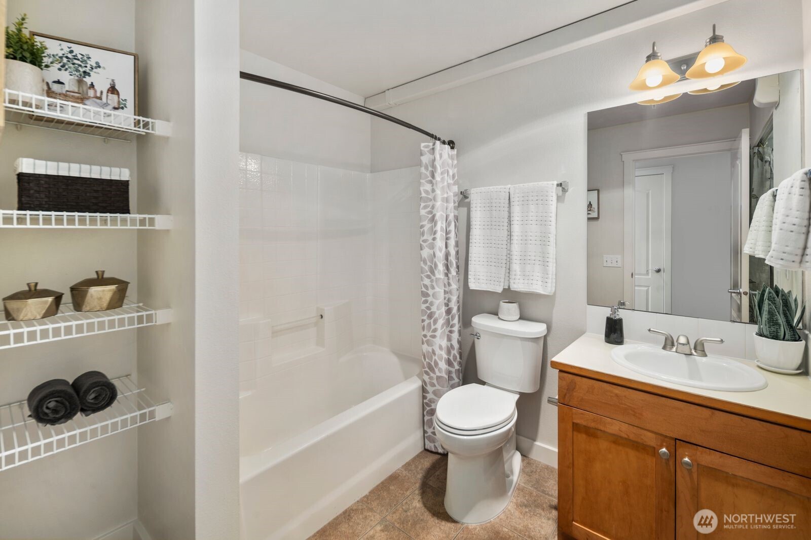 202 24th Avenue East, Unit 6 Seattle, WA 98112 - Photo 20 of 28