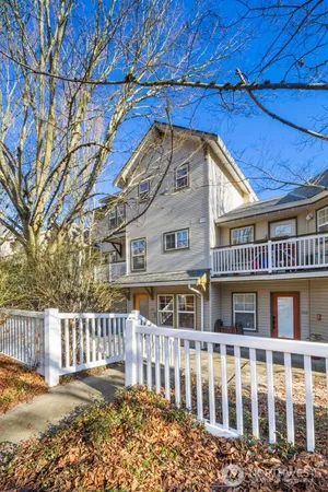 $599,950 | 202 24th Avenue East, Unit 6, Seattle, WA 98112