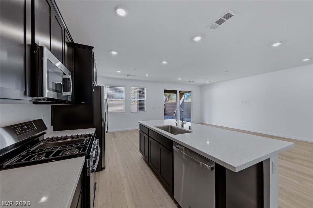 1752 Strada Nathan Henderson, NV 89011 - Photo 7 of 21